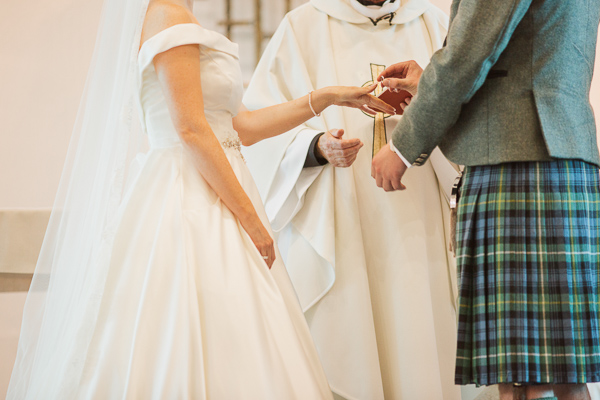 exchanging of the rings at bearsden church scotland 