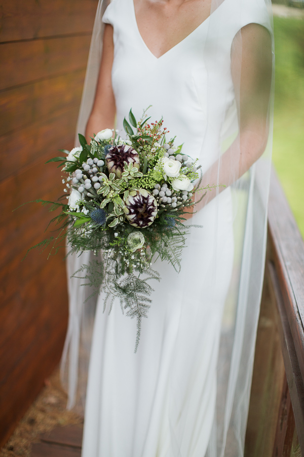 bride holding her flowers