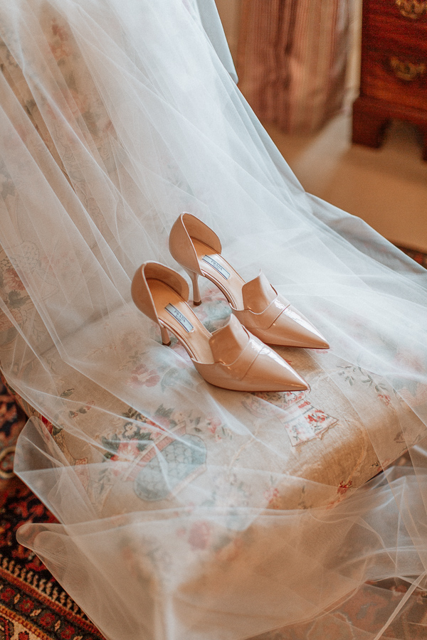wedding shoes and veil